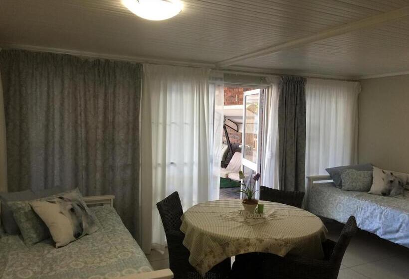 Пансион Arum Field Accommodation