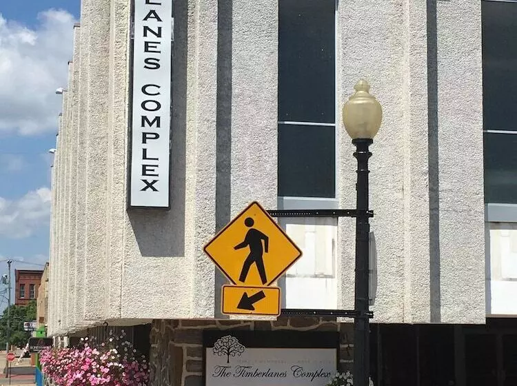 Hotelli The Stables Inn & Suites