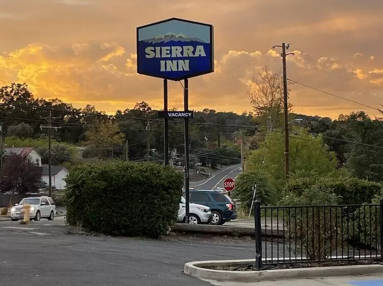 Motelli Sierra Inn