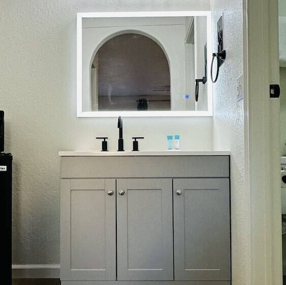 فندق على الطريق Sierra Inn