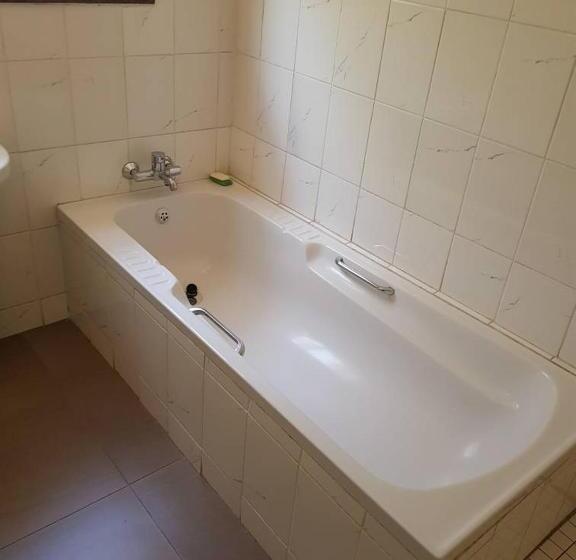 بنسيون Mandara Beeston Guest House