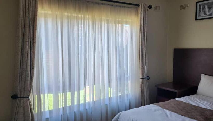 بنسيون Mandara Beeston Guest House