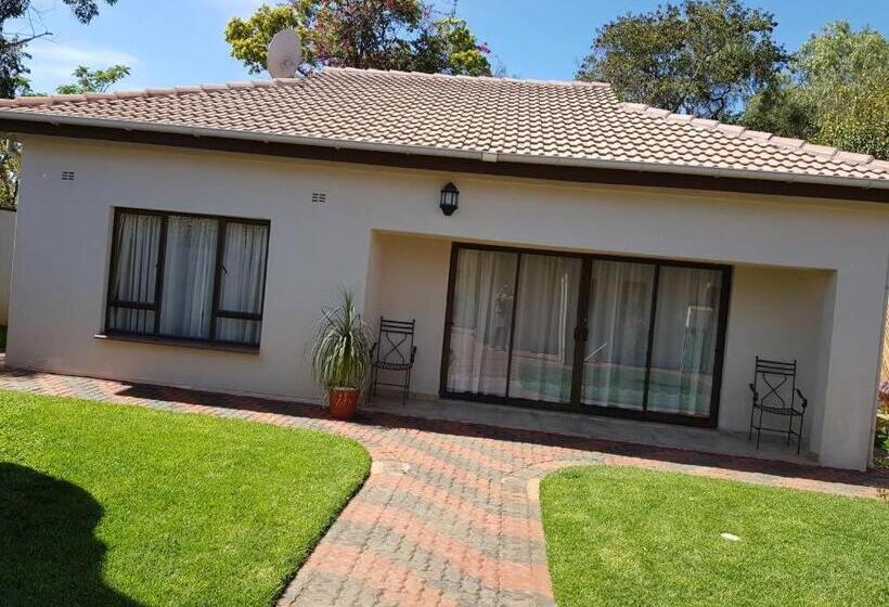 بنسيون Mandara Beeston Guest House