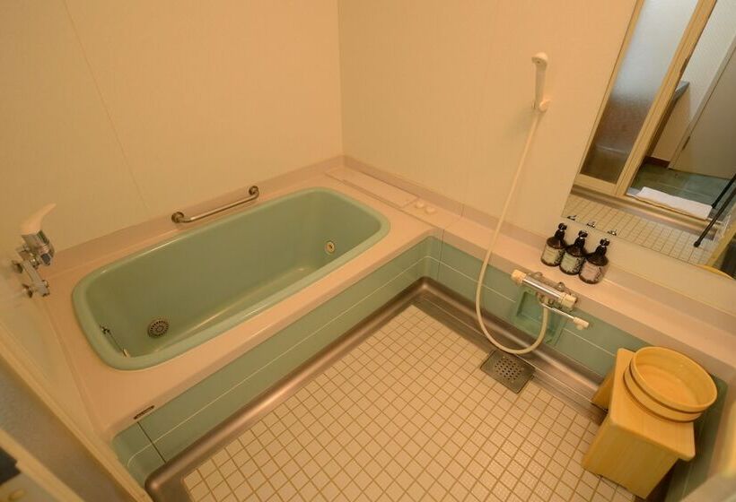 בית מלון כפרי Tiffany