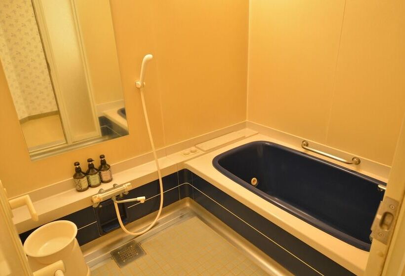 בית מלון כפרי Tiffany