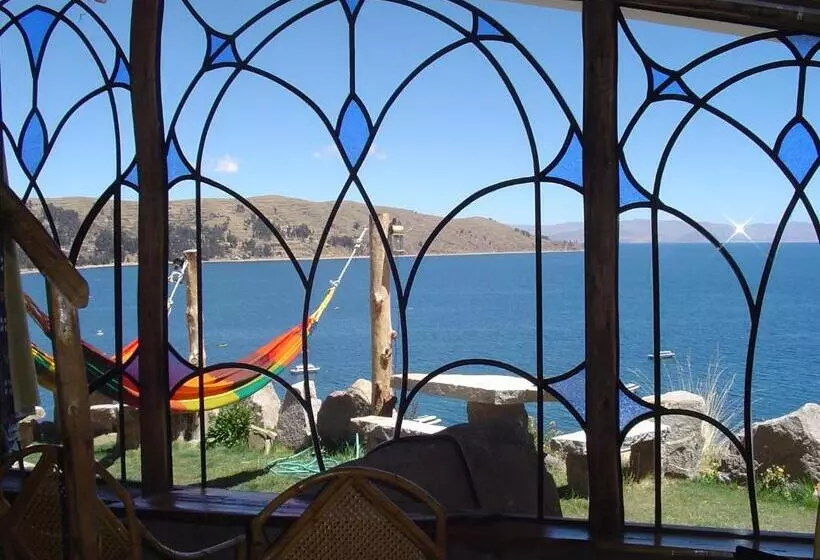 پانسیون Hostal Las Olas