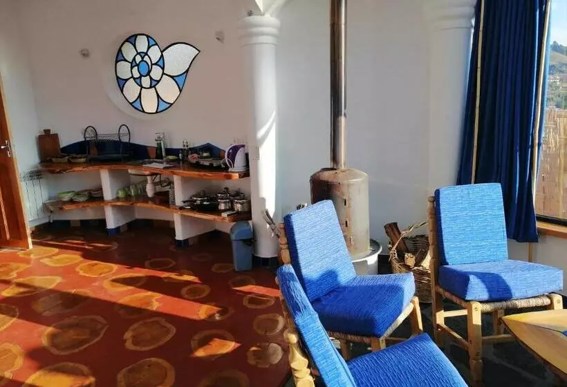 پانسیون Hostal Las Olas