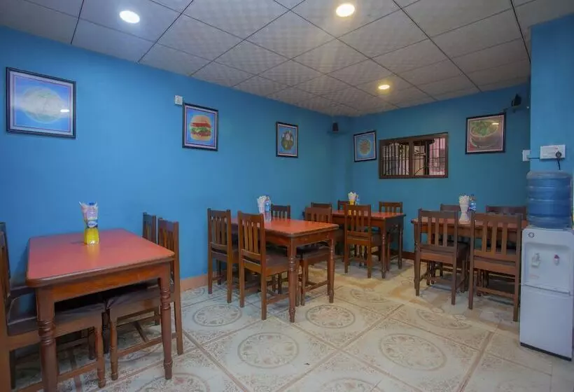 پانسیون Oyo 305 Hotel Gauri