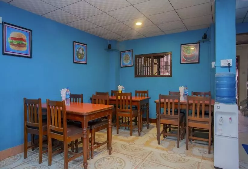 پانسیون Oyo 305 Hotel Gauri
