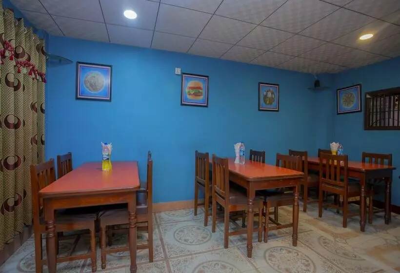پانسیون Oyo 305 Hotel Gauri