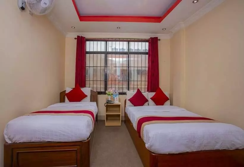 پانسیون Oyo 305 Hotel Gauri