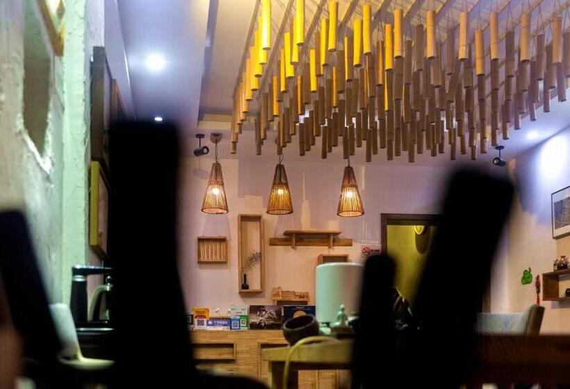 Pension Wally House青山惠风民宿