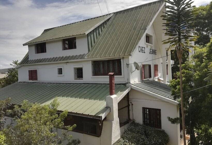 پانسیون Chez Jeanne Chambre D'hôte