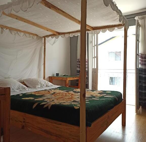 پانسیون Chez Jeanne Chambre D'hôte