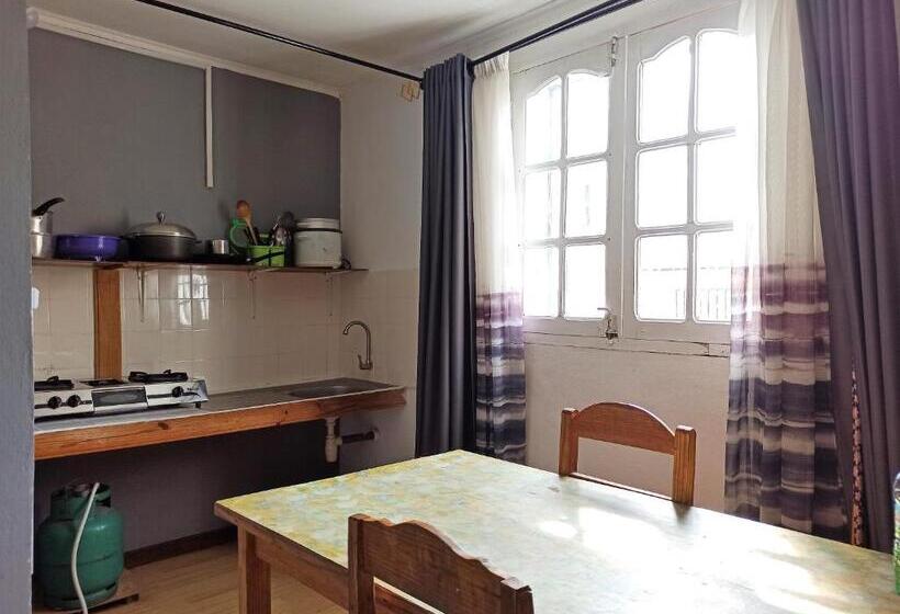 پانسیون Chez Jeanne Chambre D'hôte