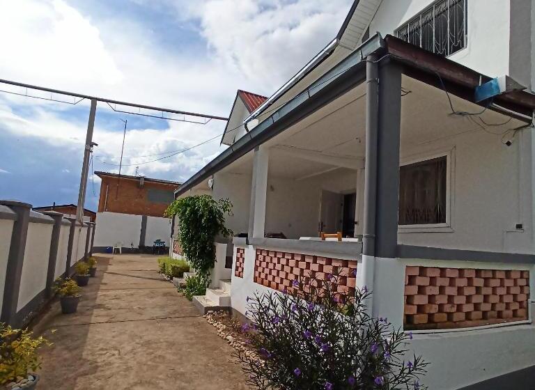 پانسیون Chez Jeanne Chambre D'hôte