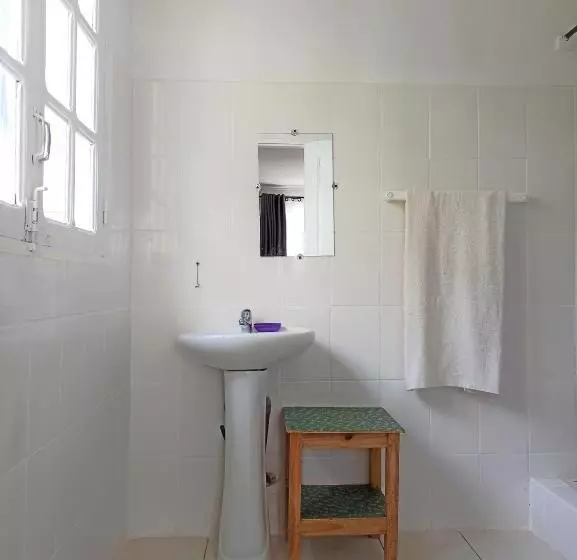 پانسیون Chez Jeanne Chambre D'hôte