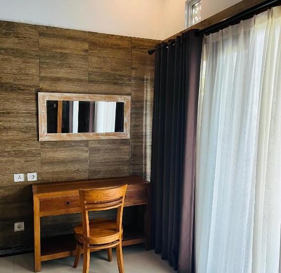 پانسیون Kastapar Bridge Lembongan