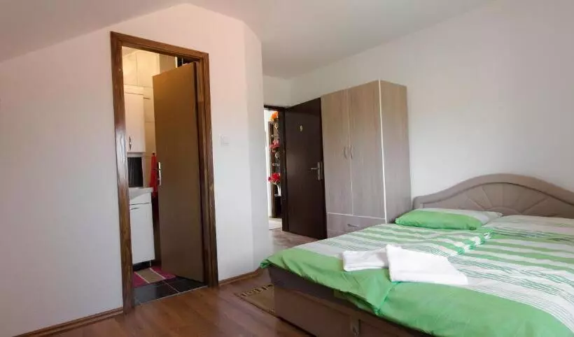 پانسیون Guesthouse Vila Puzic