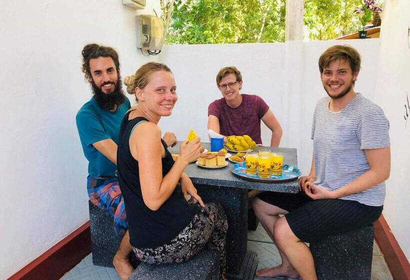 پانسیون Kumari Guest House