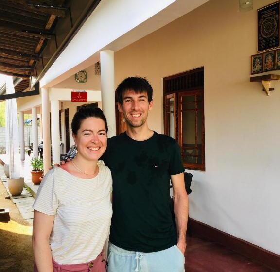 پانسیون Kumari Guest House