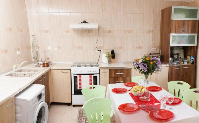 بنسيون Vila Cu Flori