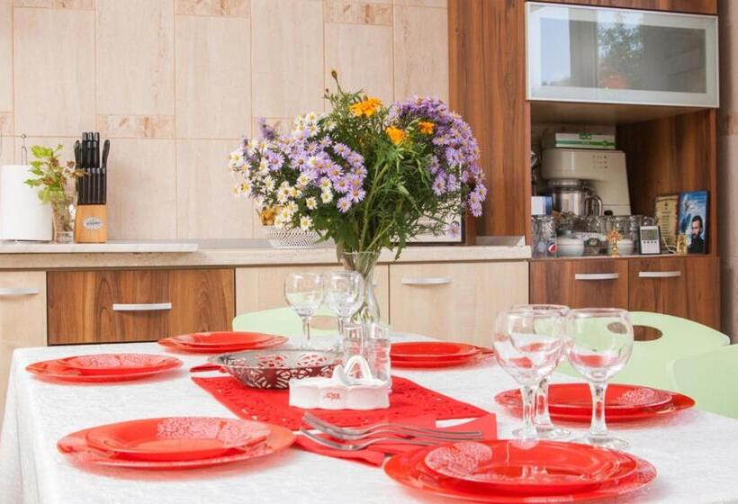 بنسيون Vila Cu Flori