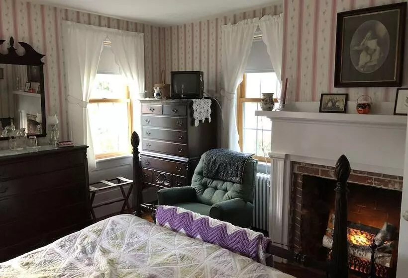 Mulberry Bed & Breakfast