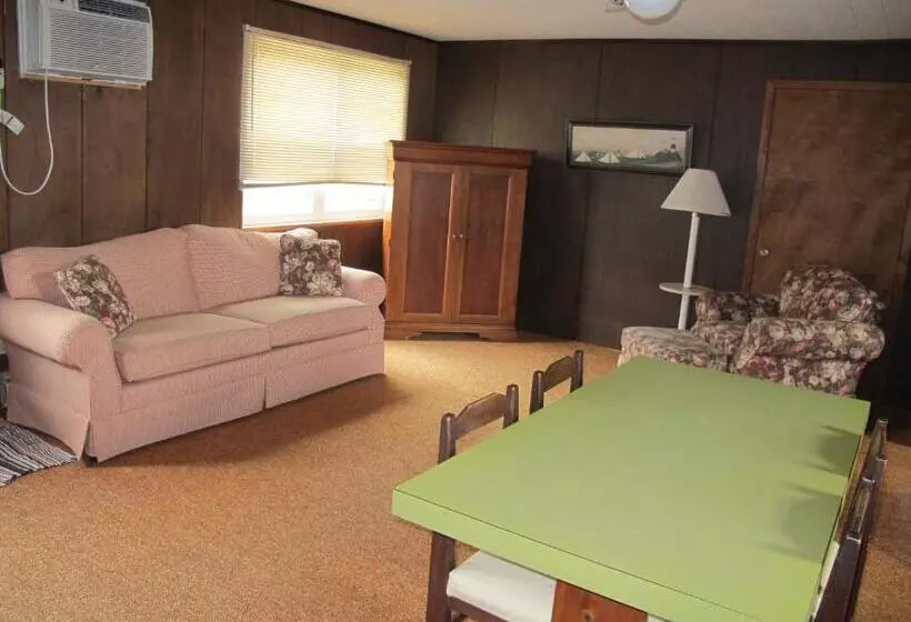 Majatalo Little Ted's Cottages