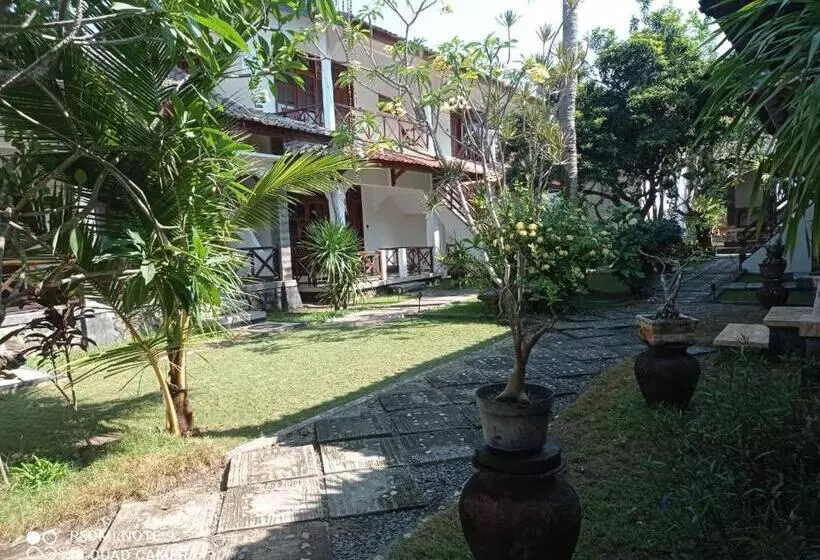 ペンション Sekar Kuning Bungalows