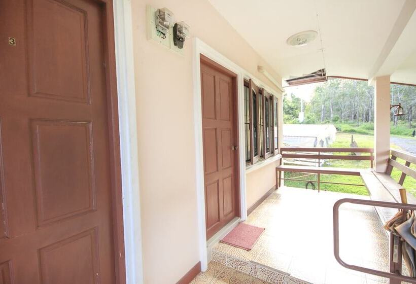 بنسيون Chamil House