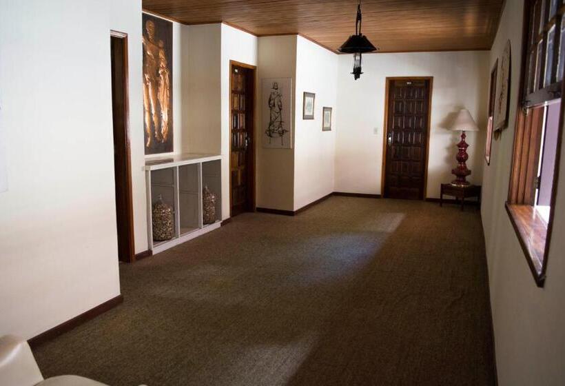 호스텔 Pousada Taverna Do Golf