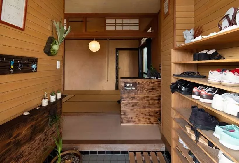 Majatalo Guesthouse Asibina