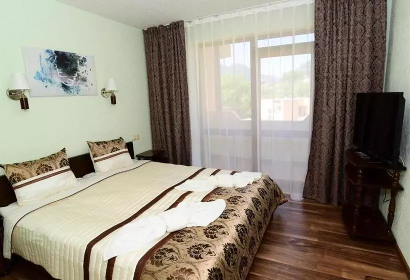 پانسیون Guesthouse Nefertiti