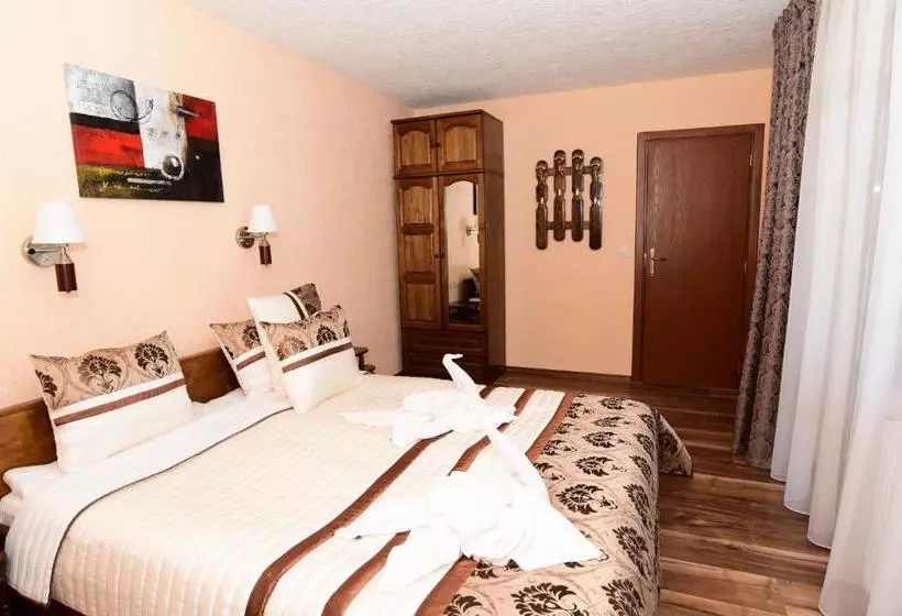 پانسیون Guesthouse Nefertiti