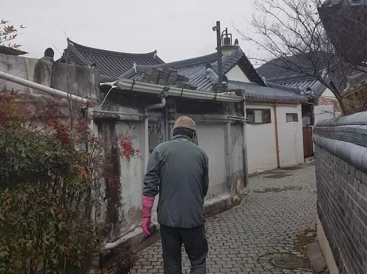 Majatalo Sarangroo