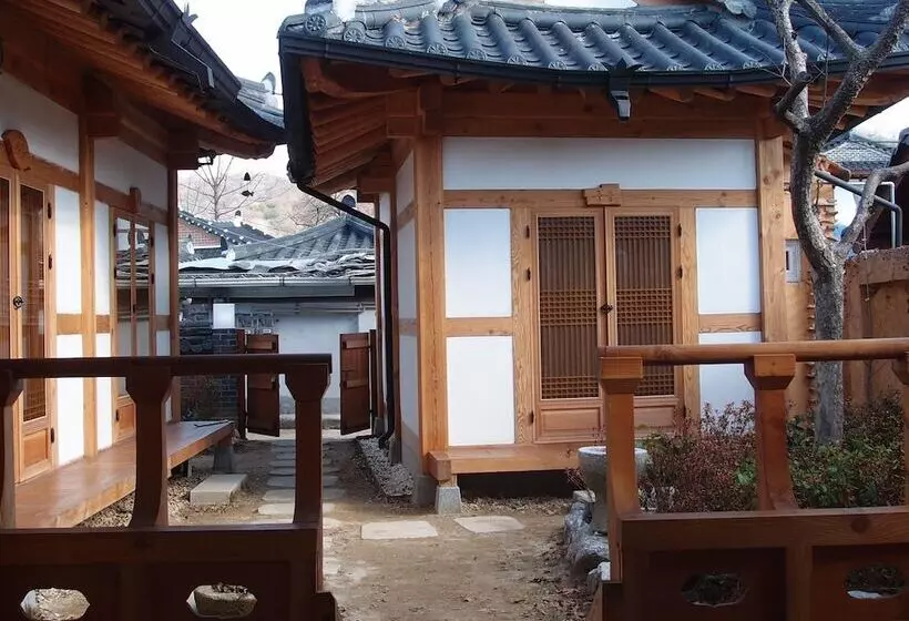 Majatalo Sarangroo