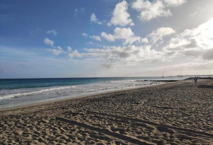 Residence Amanda With Pool