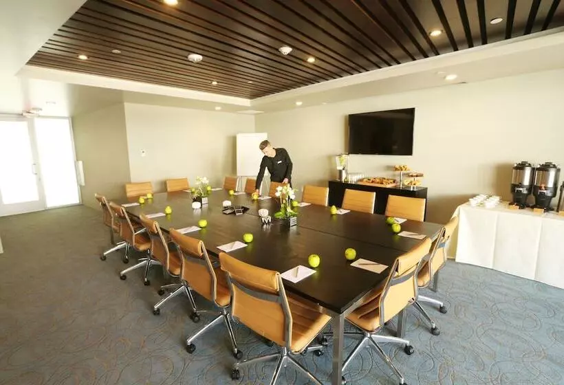 Shade Hotel Redondo Beach