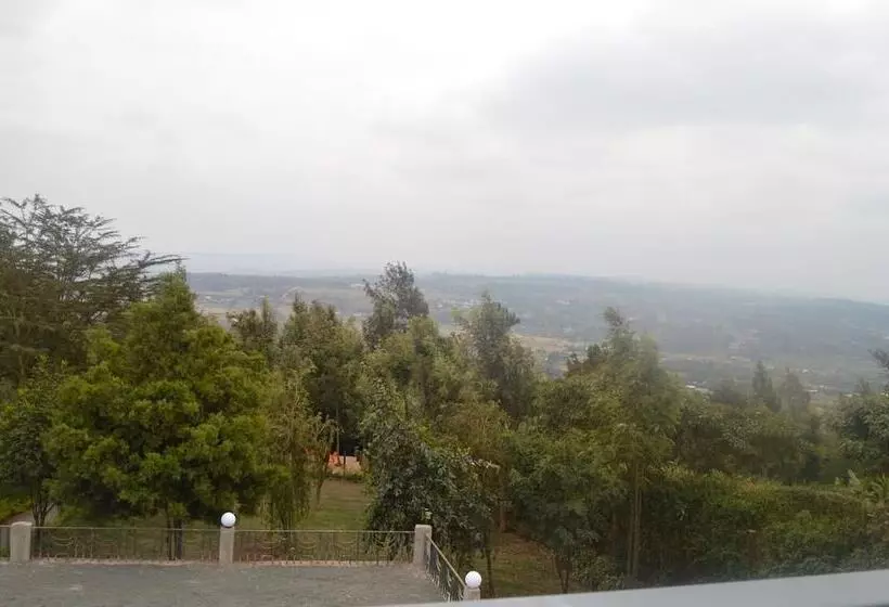پانسیون Jari Inn Bistro