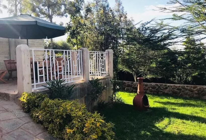 پانسیون Jari Inn Bistro