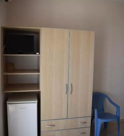 پانسیون J&b Rooms Dhermi