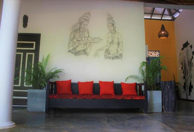 بنسيون The Courtyard Villa