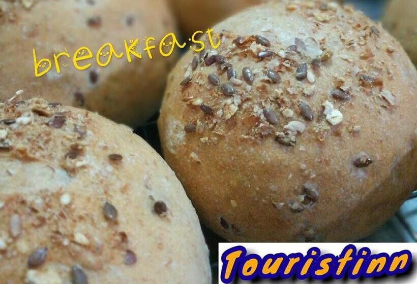 پانسیون Tourist Inn