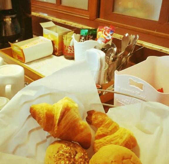 پانسیون Tourist Inn