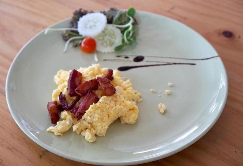 پانسیون Tourist Inn