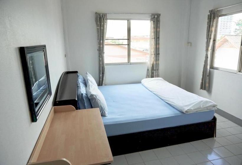 پانسیون Tourist Inn