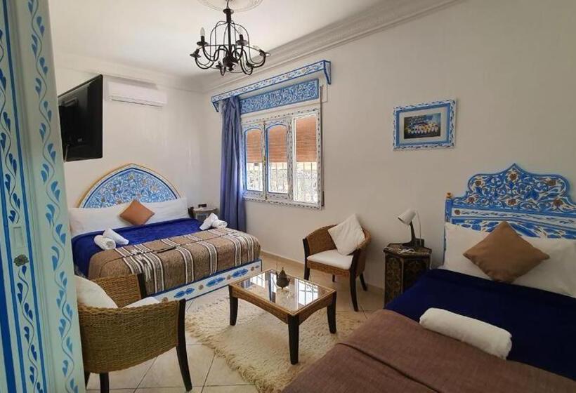 פנסיון Casa Familia