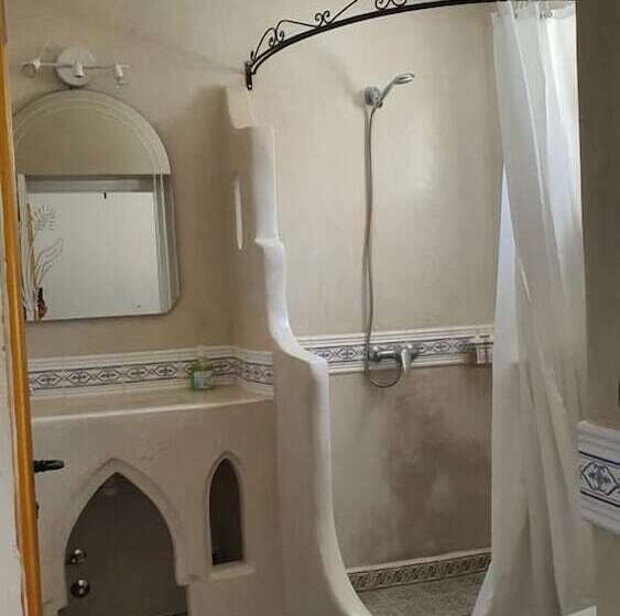 פנסיון Casa Familia