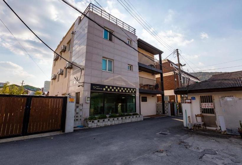 펜션 Gongju Ein Haus